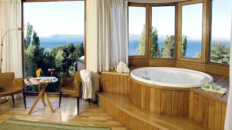 4* | Design Suites Bariloche 